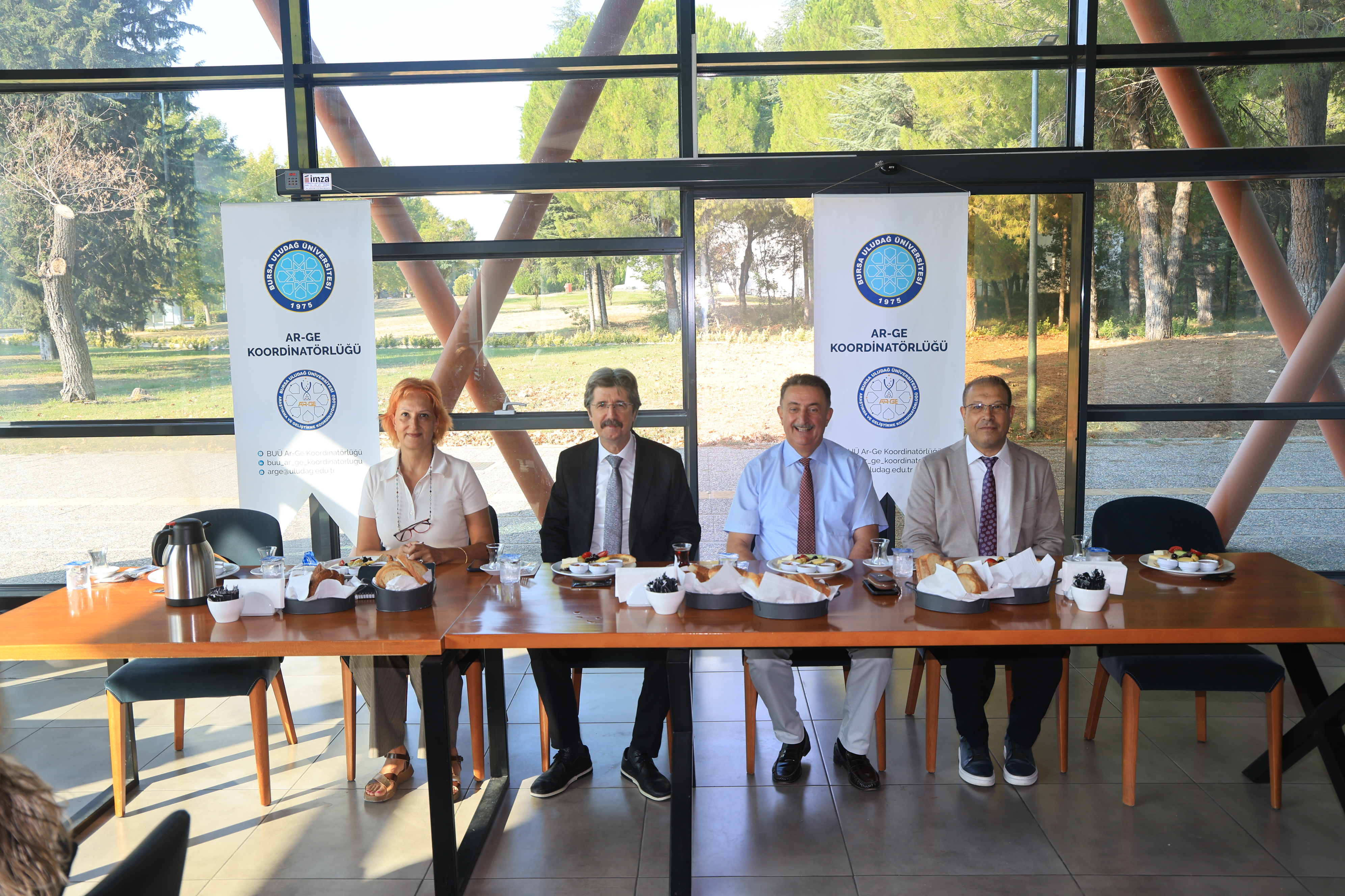 Rektör Yılmaz, başarılı akademisyenlerle buluşmaya devam ediyor